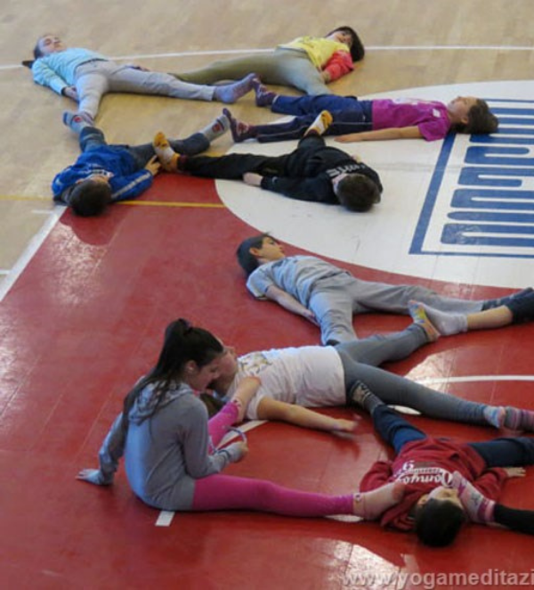 Yoga per studenti: effetti positivi sulle onde celebrali 4 37